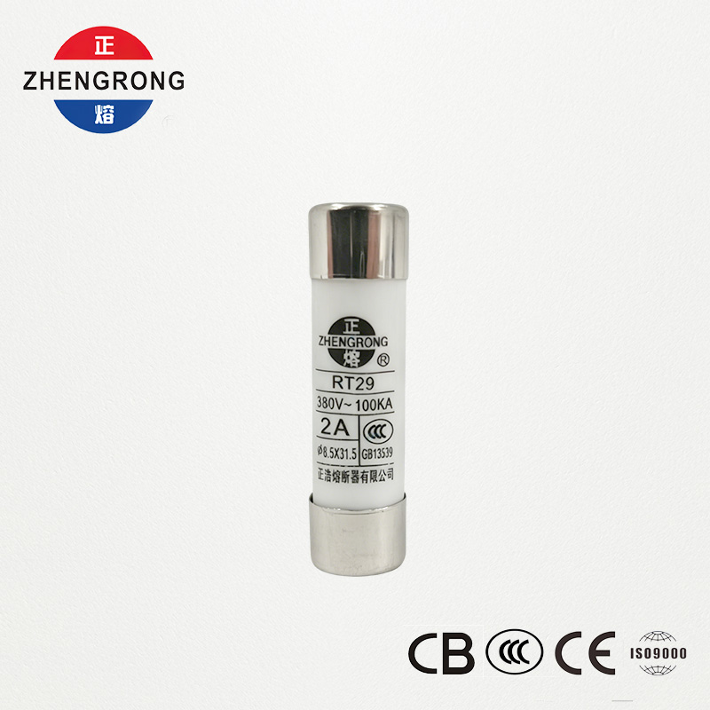 8.5*31.5 R014 2A စိတ်ကြိုက်ပြင်ဆင်နိုင်သော fuses လက်ကား