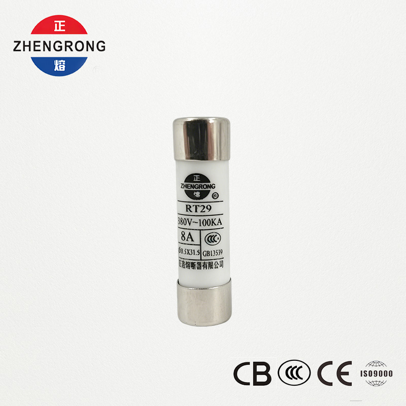 8.5*31.5 R014 8A စိတ်ကြိုက်ပြင်ဆင်နိုင်သော fuses လက်ကား